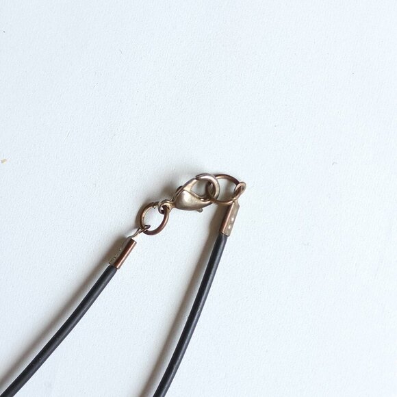 LOVELY AMBER TEARDROP PENDANT Necklace ON Plastic Rope Chain - Picture 4 of 4